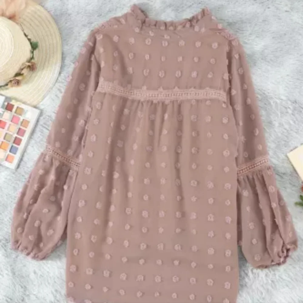 ❤️🎉HP🎉New Ruffled Swiss Dot Split Neck Ruffle Babydoll Blouse - Picture 11 of 16